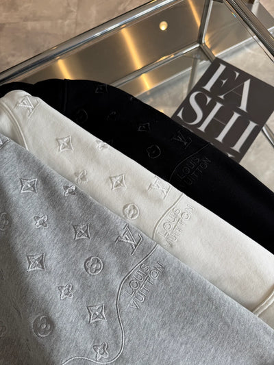 250825 A new high-quality classic must-have zippered hoodie