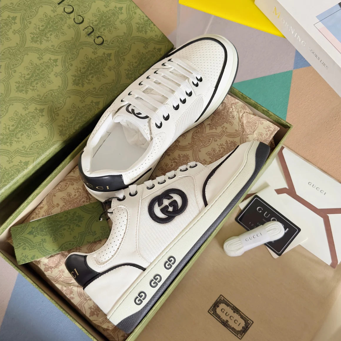 250422 New high-end and comfortable basic sports shoes