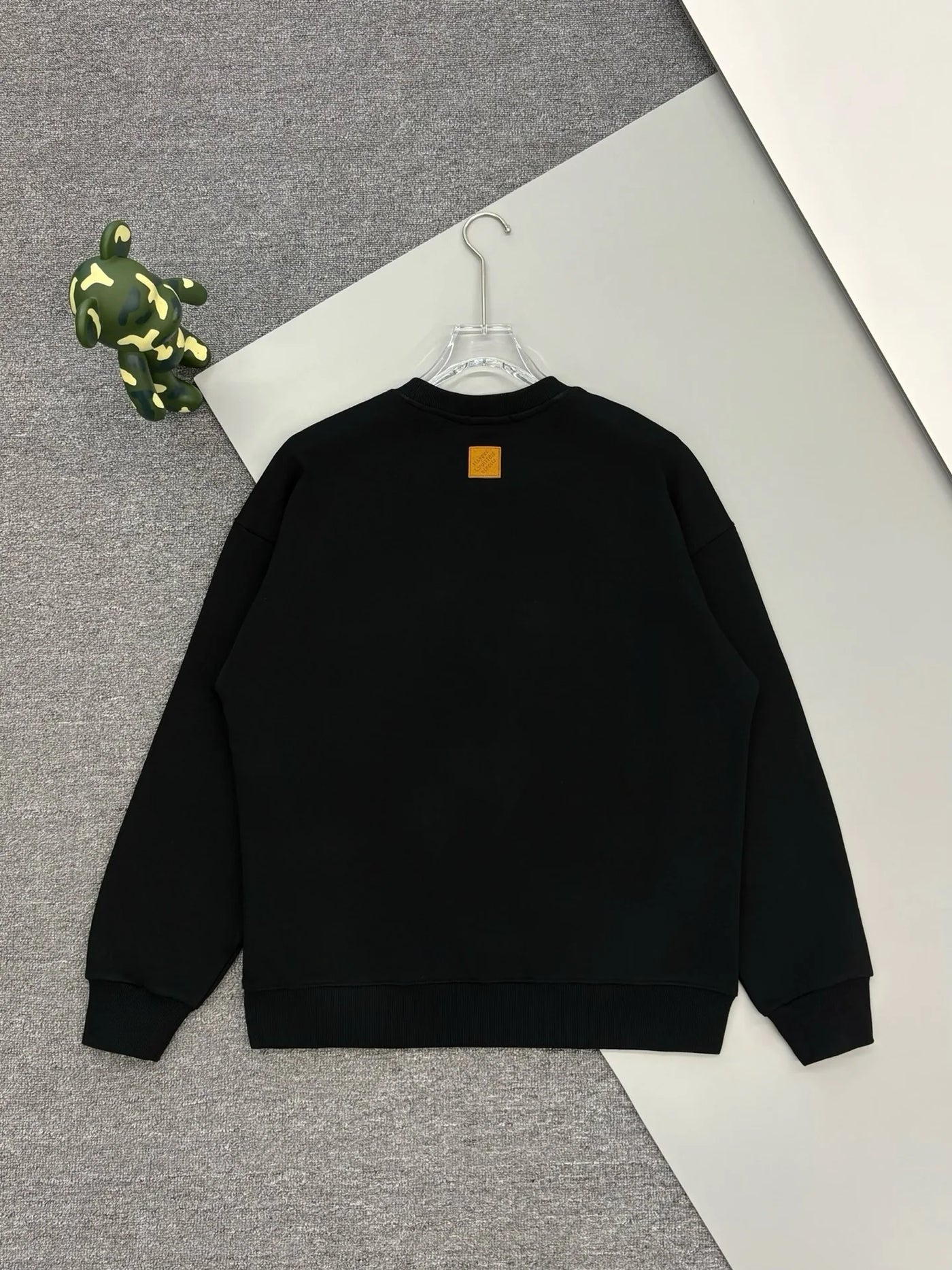 250923 New high-quality fisherman embroidery round-neck sweatshirt