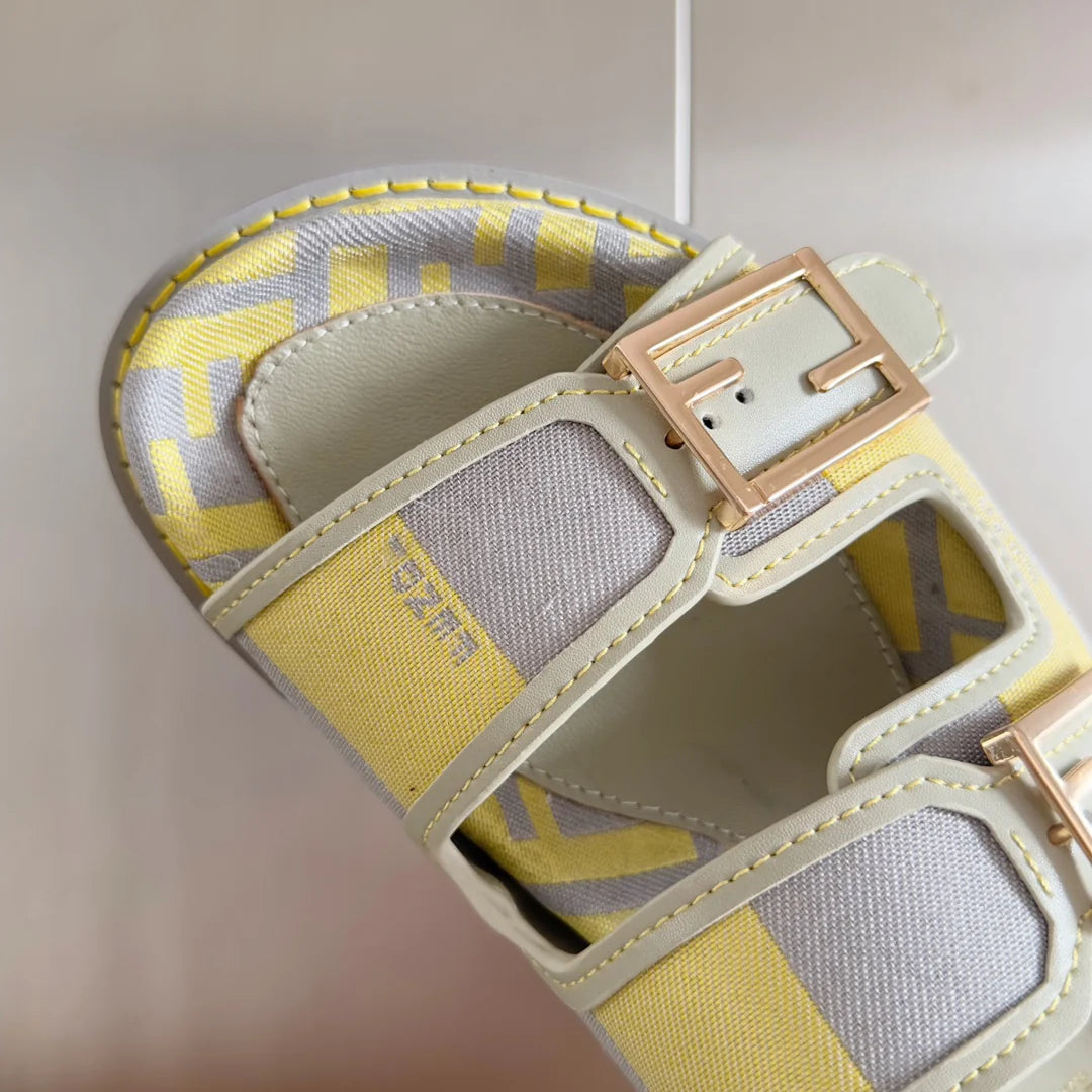 250513 New high-quality classic icon slippers