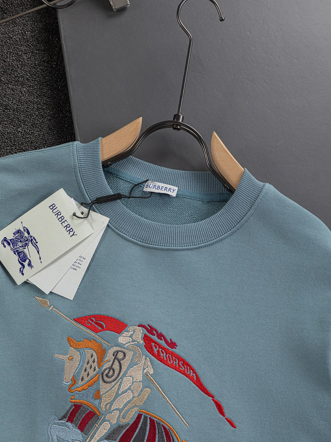 250908 New high-quality multi-color patchwork LOGO round-neck sweatshirt