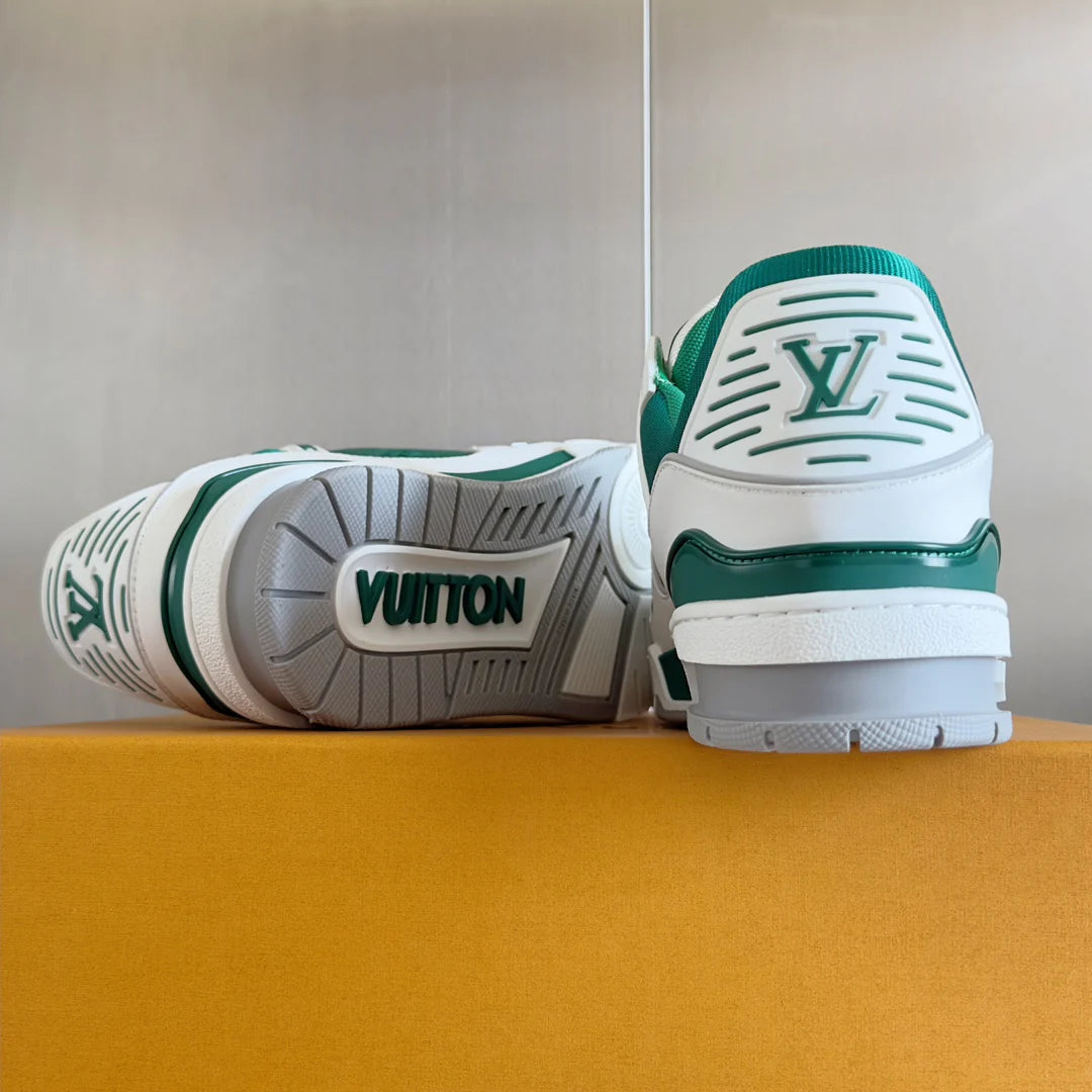 250318 New high quality new color board shoes