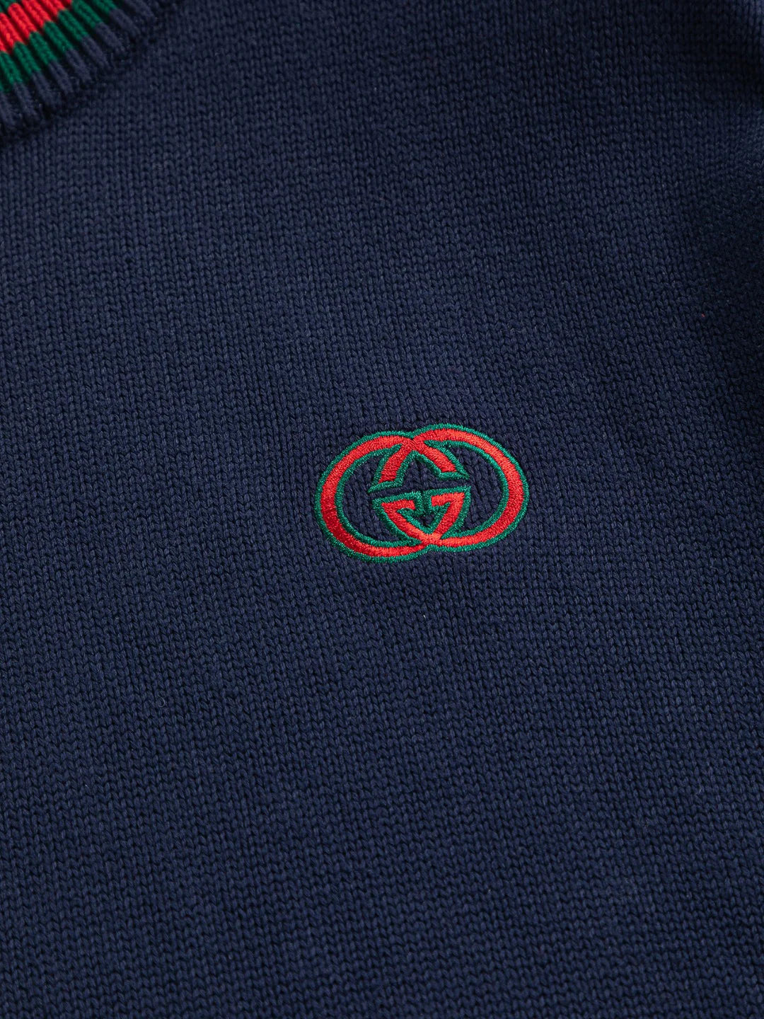 250908 A new high-quality, simple and distinctive sweater