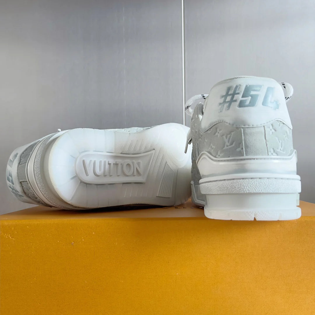 250513 New top-quality spray-painted casual and fashionable sneakers