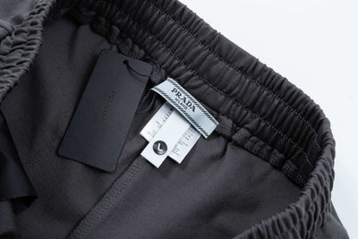 250408 New high-quality metal triangular label characteristic knitted shorts