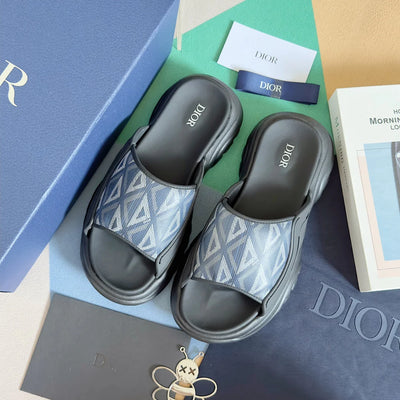 250415 New top-quality thick-soled slippers and sandals