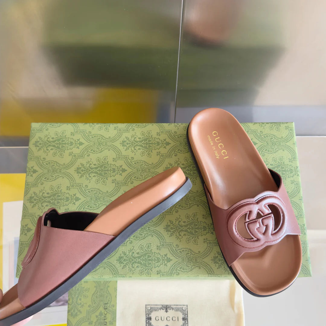 250513 New high-quality thick-soled classic signature slippers