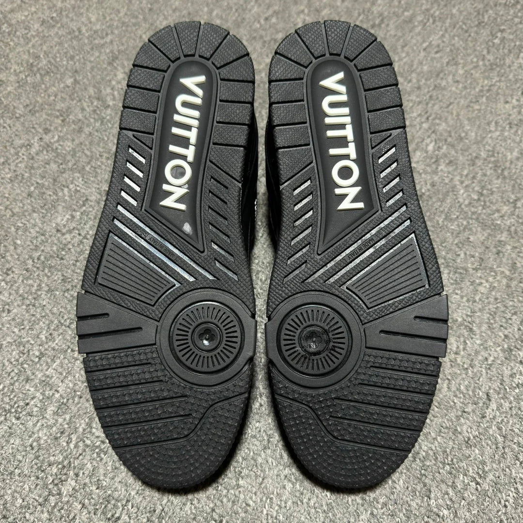 New color matching casual board shoes