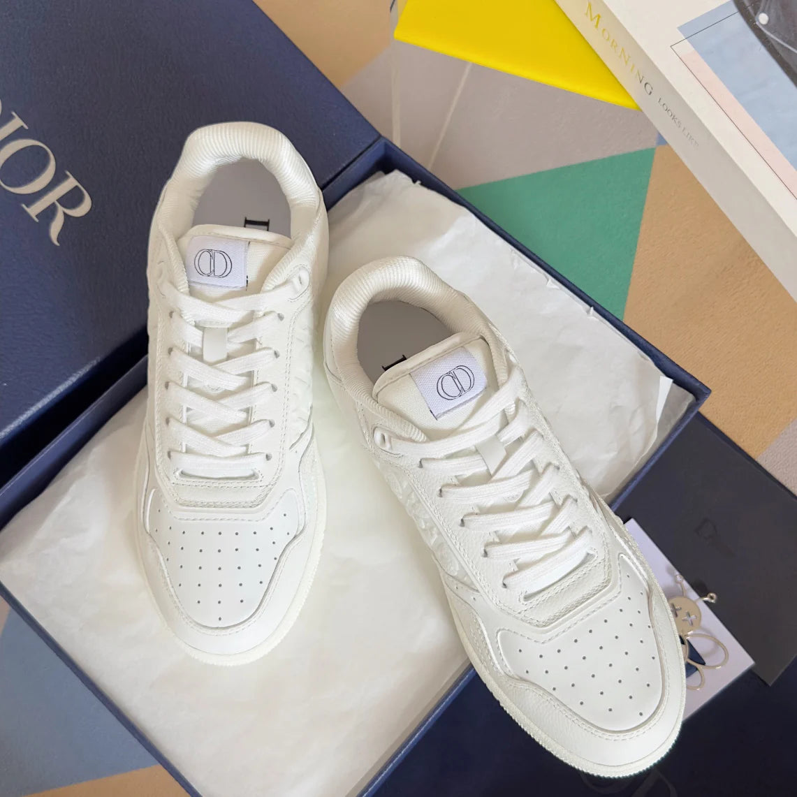 250415 New top-quality rest sports shoes and sneakers