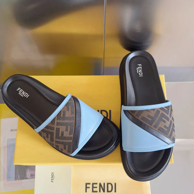 250507 New high-quality thick-soled embossed anti-slip slippers
