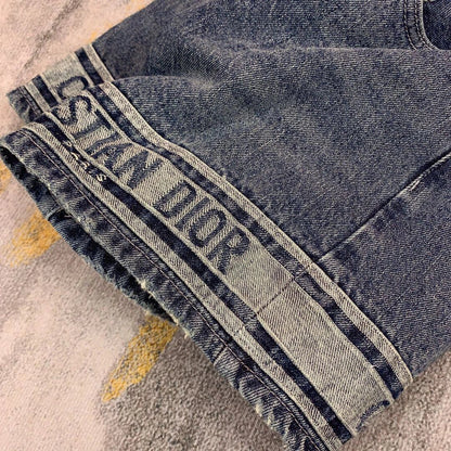 0528 Retro distressed denim shorts