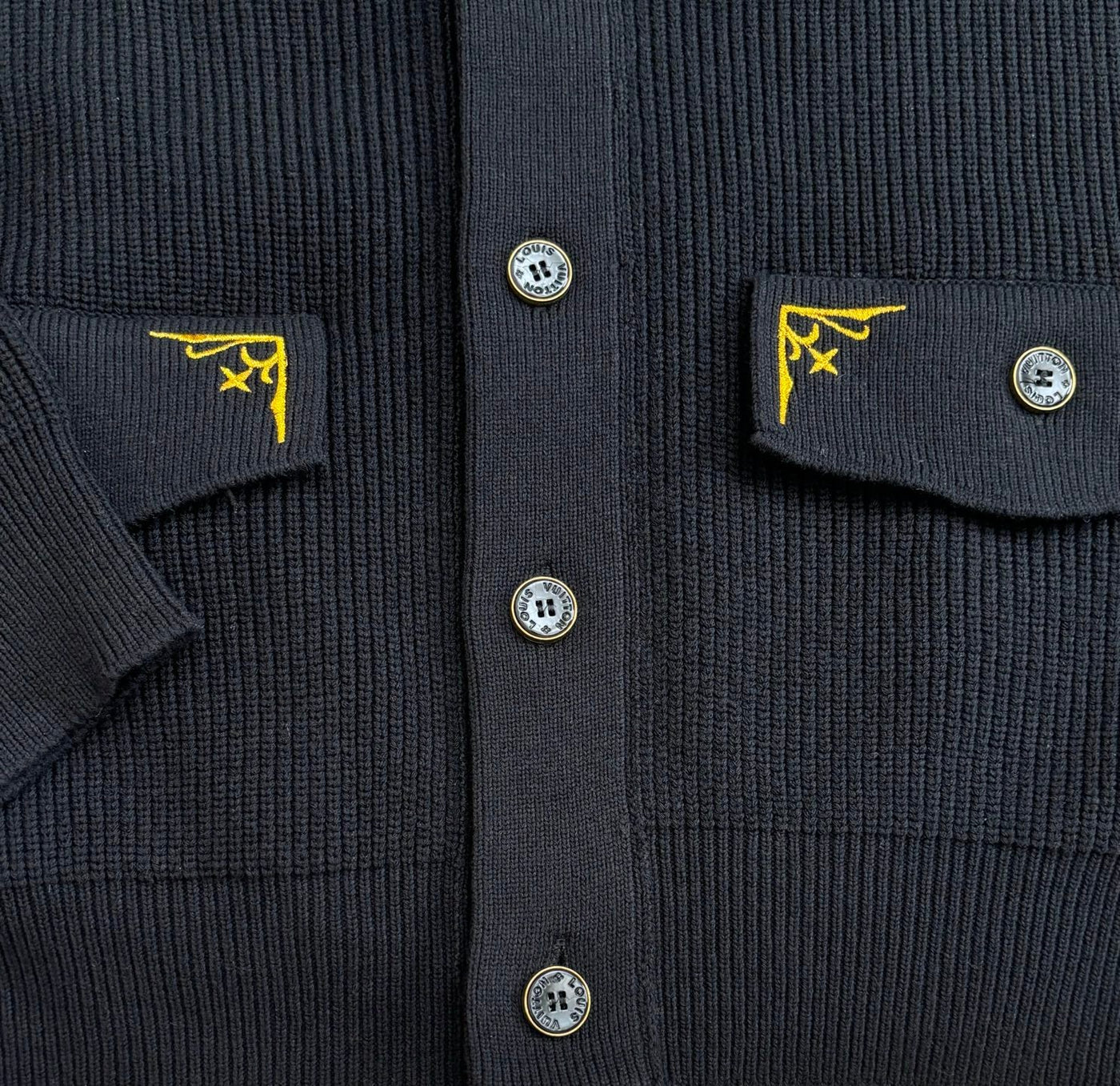 250617 A new high-quality embroidered short knitted cardigan