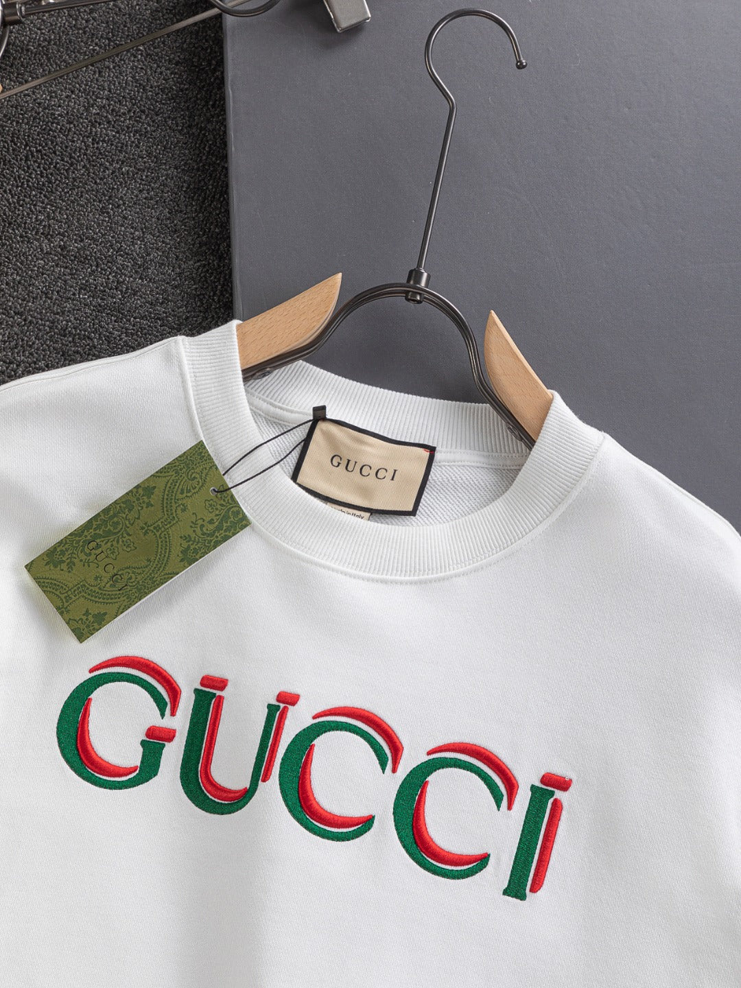 250908 A new high-quality two-color simple sweatshirt