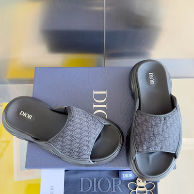 250415 New top-quality thick-soled slippers and sandals