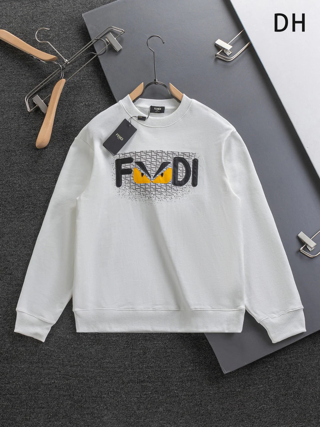 250908 New high-quality three-dimensional red letter eye sweatshirt